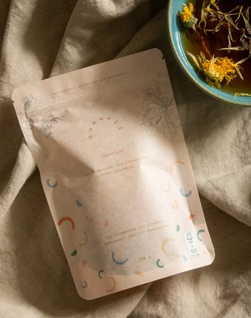 bumwell Essentials Kräutermischung mit frisch aufgebrühtem Tee - Bio-Schwarztee, Eichenrinde und Calendula für Sitzbäder