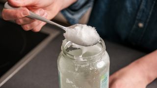 Feuchttücher selber machen: Öl verwenden und ggf. schmelzen